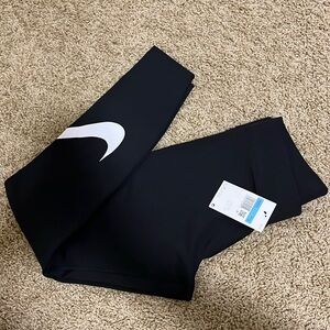 NWT Nike Black Leggings Women M